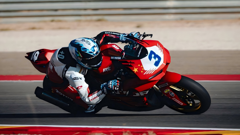 De Rosa와 Tuuli가 Motorland에서 열린 레이스 2에서 포인트 구역에 도달했습니다